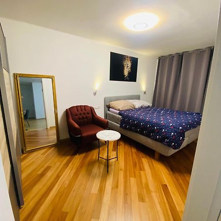 Niceapartment Wien 1010 Luaran gambar